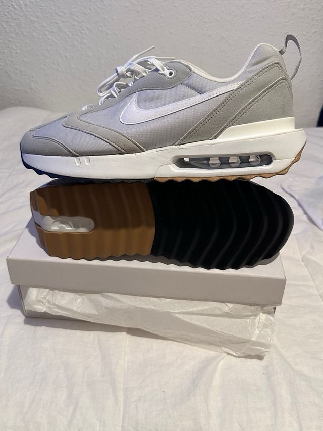 Nike Air Max Dawn Gris/Blanco Talla 44,5