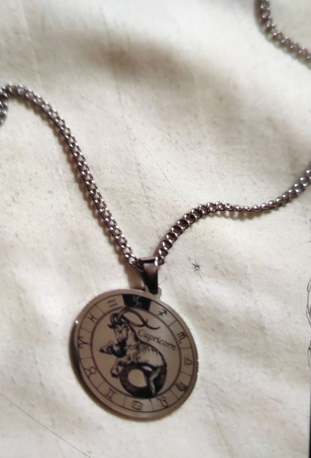 Collar Plata Símbolo Capricornio