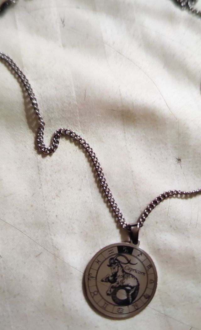 Collar Plata Símbolo Capricornio