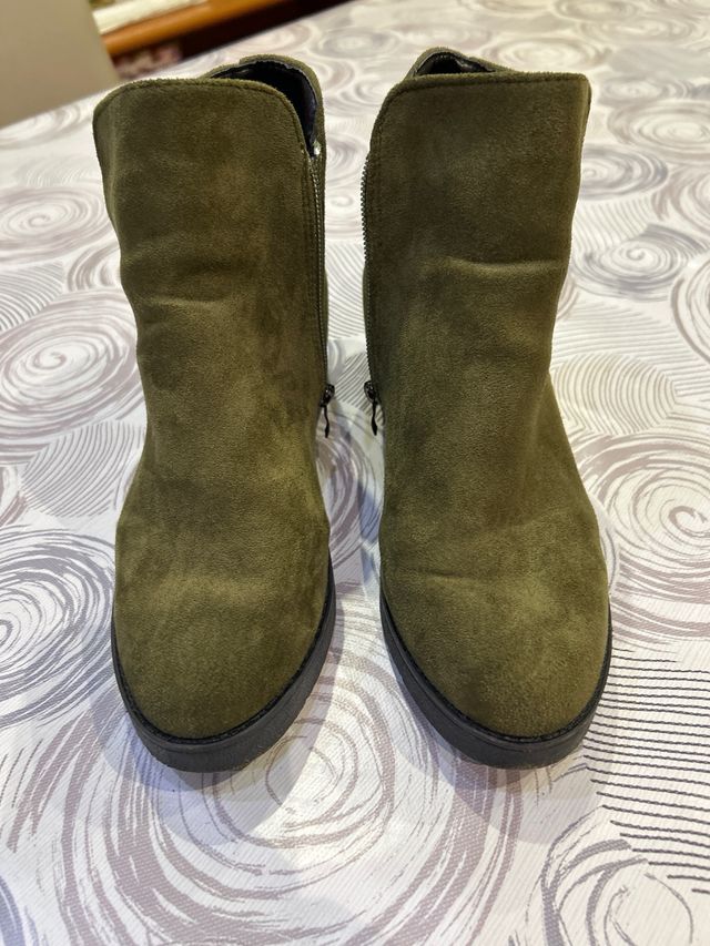 Botines verdes talla 38