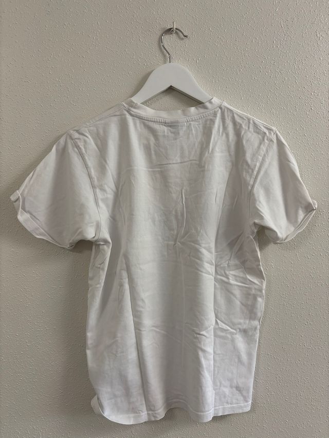 Camiseta Marca Ellesse Blanca.