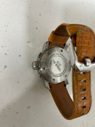 TW Steel Reloj Negro Naranja Correa Cocodrilo