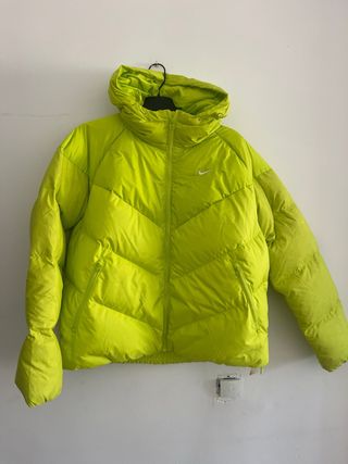Chaqueta Nike acolchada verde neón
