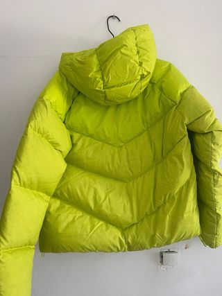 Chaqueta Nike acolchada verde neón