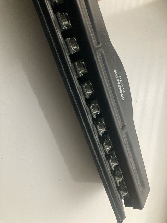 Perforadora Filofax Notebook Negra