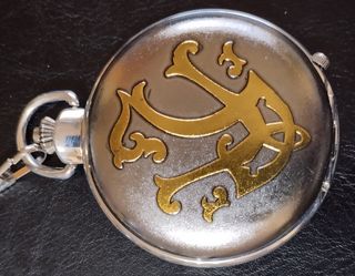 Reloj de bolsillo con cadena