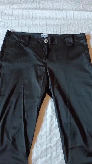 Pantalón pirata negro
