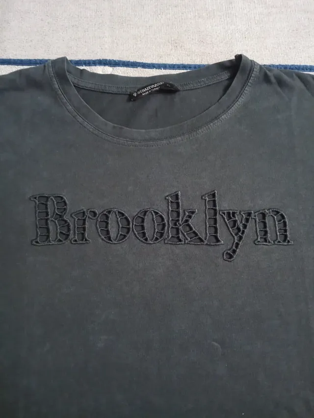 Camiseta Brooklyn manga corta gris