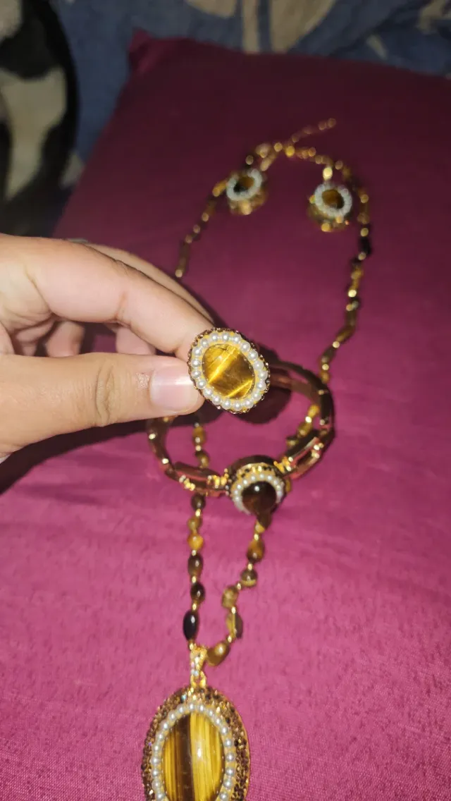 Conjunto ojo de tigre