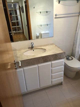 Piso planta baja con gran terraza en alquiler