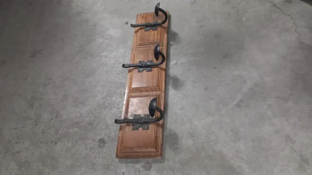 Appendiabiti rustico in legno e metallo