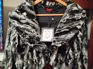 Estola abrigo pelo Sonia Peña Talla 42