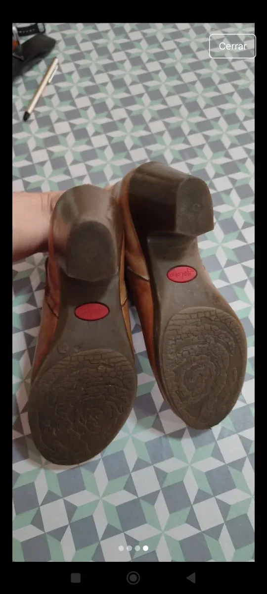 Botines de cuero marrón