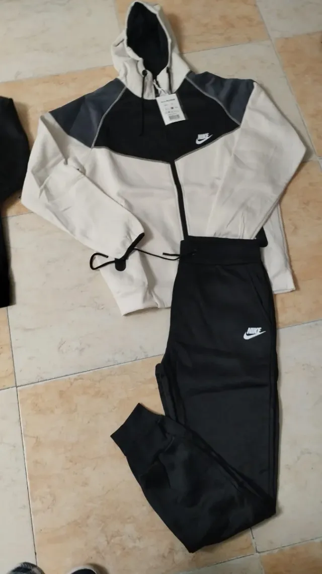 Conjunto Chándal Nike Negro Gris Blanco
