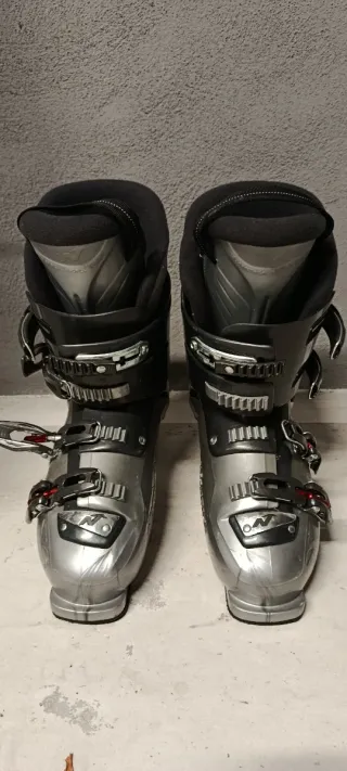 Conjunto de esquí Elan Magfire 10 y botas Nórdica.