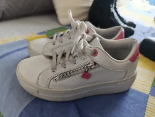 Zapatillas Mustang Mujer Blancas y Rosas