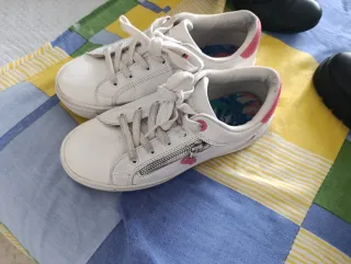 Zapatillas Mustang Mujer Blancas y Rosas