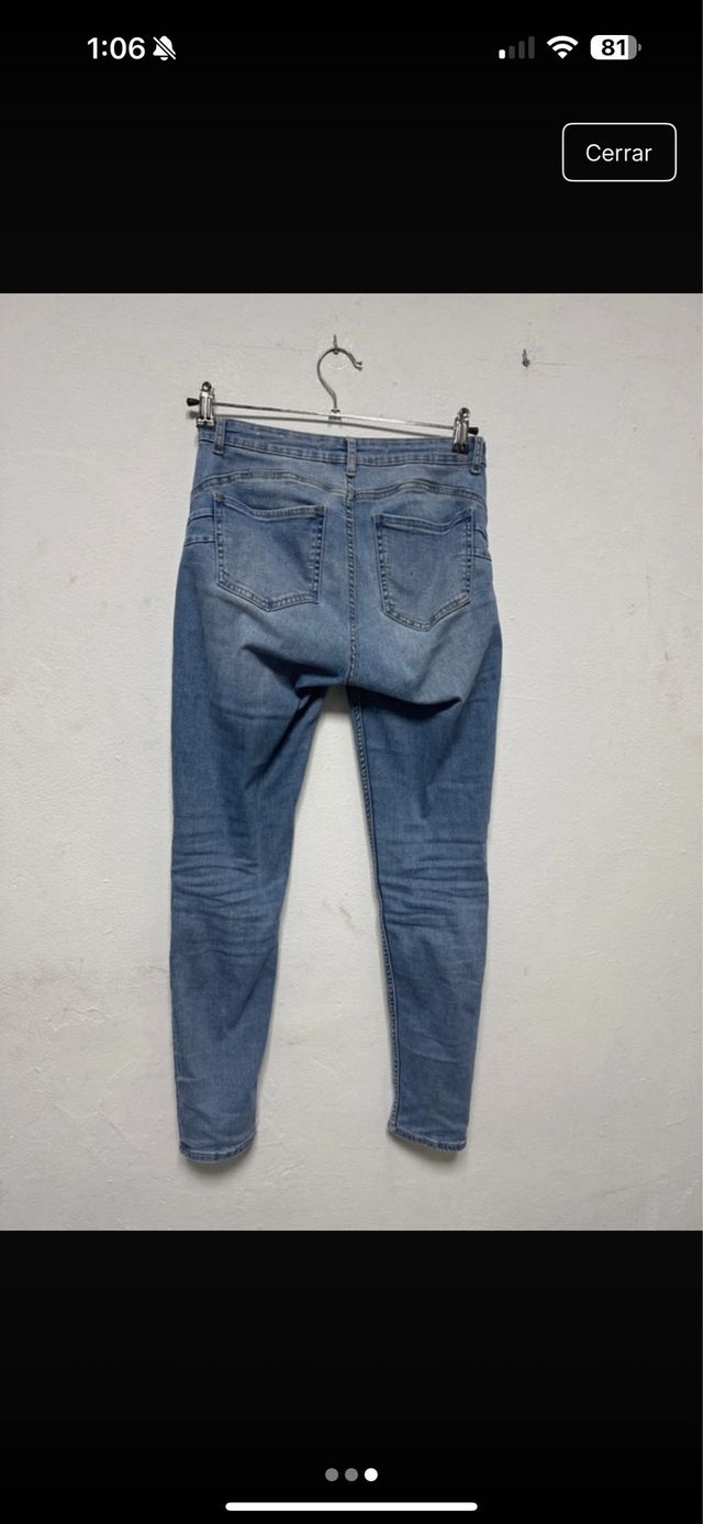 Pantalón vaquero Bershka azul