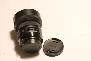 Objetivo Sigma 30mm f1.4 Art  EF +Funda+Tapas