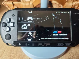 PSP Street + Funda Kukuxumusu + tarjeta 8 Gb