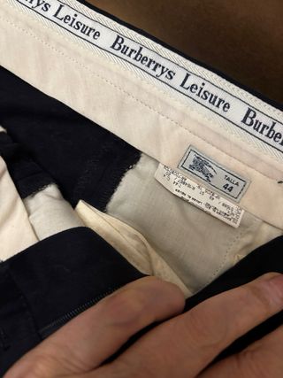 Lote de ropa y calzado de primeras marcas .