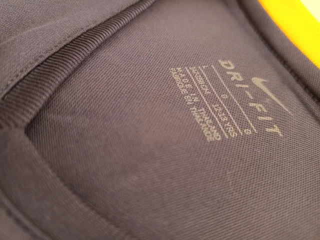 Camiseta Nike Dri-Fit Manga Larga Azul/Amarillo