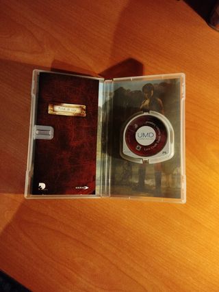 Lara Croft Tomb Raider Legend PSP