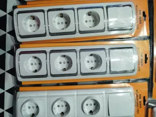 Interruptores y enchufes PRIJERA