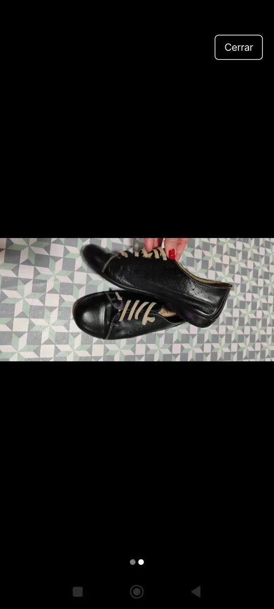 Calzado Negro con Cordones