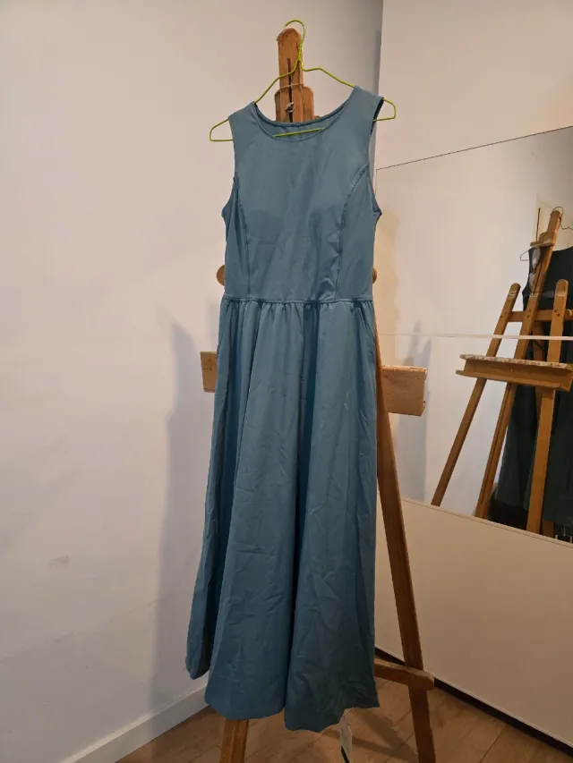 Vestido sin mangas Breezefu Cut Out