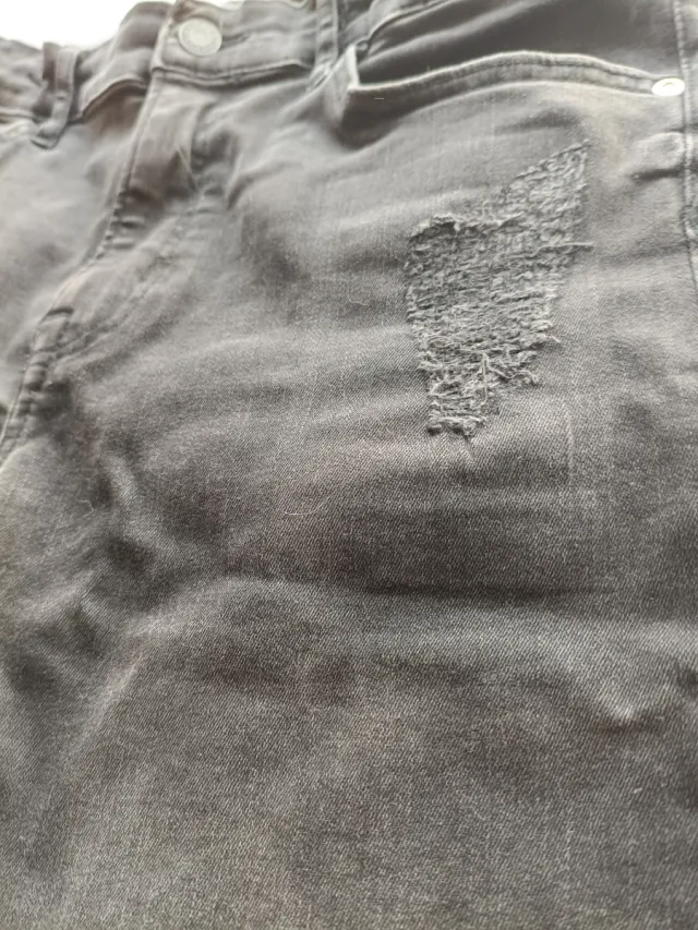 Black Ripped Denim Shorts - Boys 13-14 años