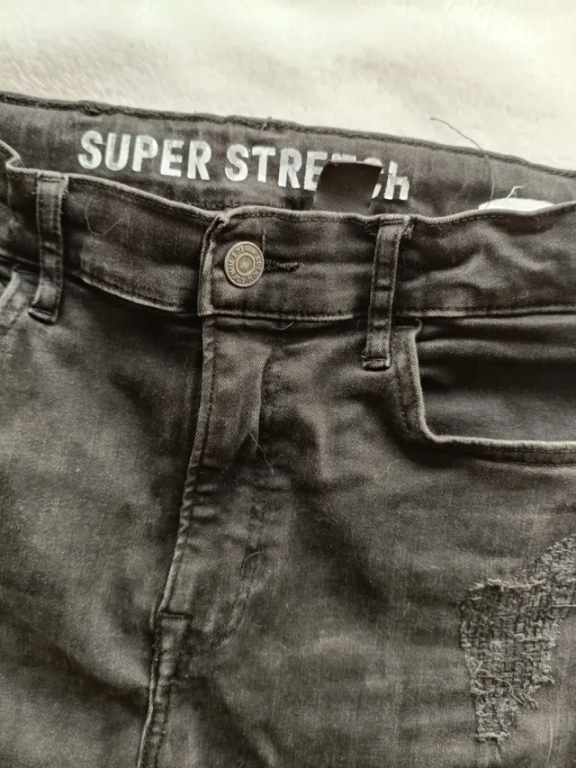 Black Ripped Denim Shorts - Boys 13-14 años