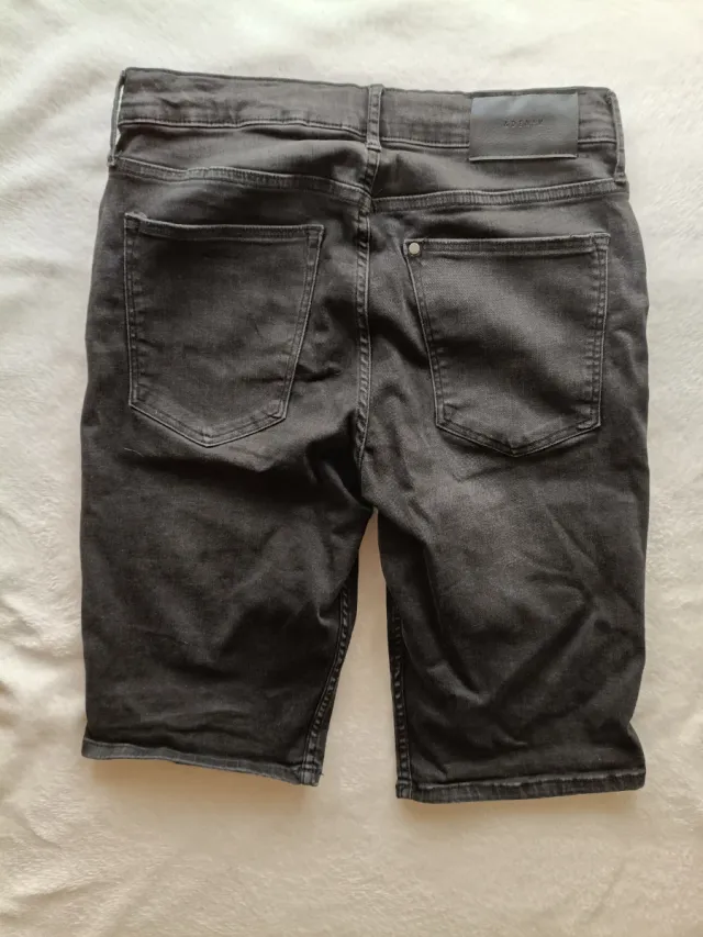 Black Ripped Denim Shorts - Boys 13-14 años