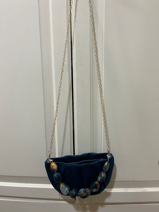 Bolso de fiesta azul con pedrería