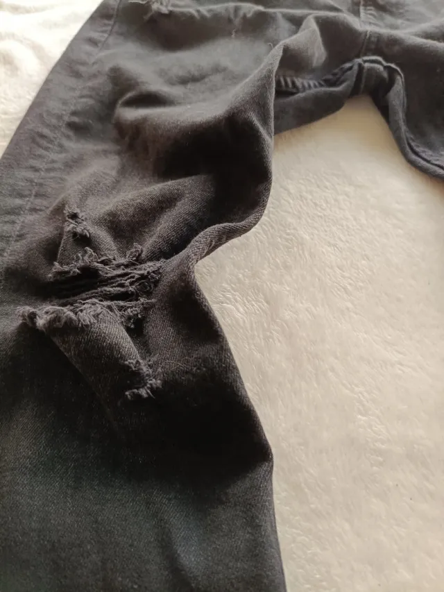 Black Distressed Skinny Jeans - Talla S