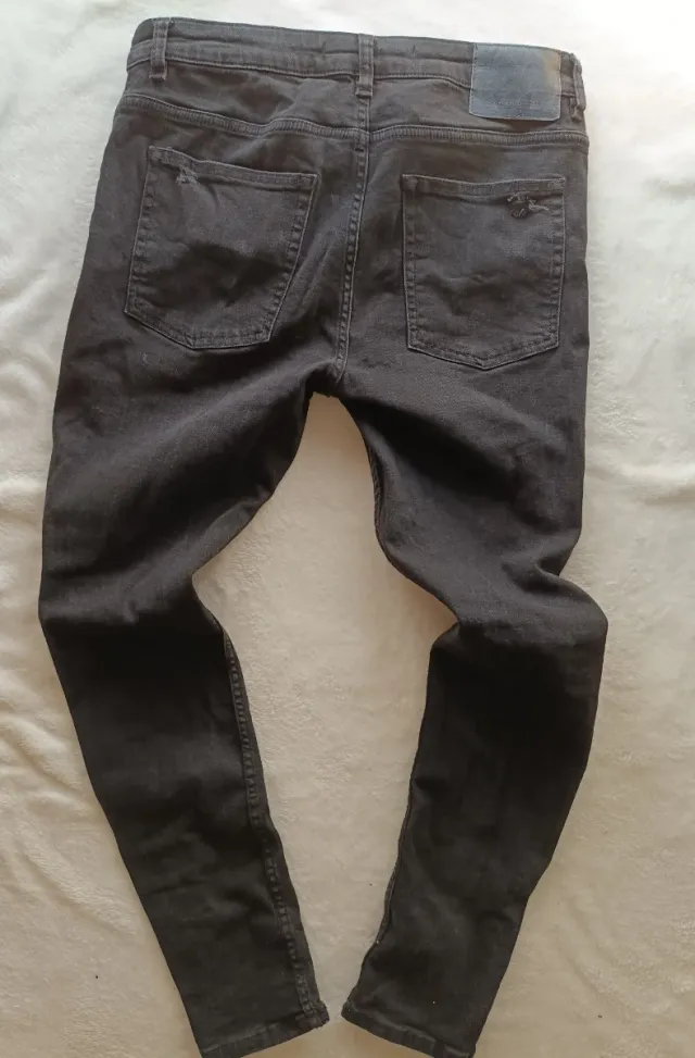 Black Distressed Skinny Jeans - Talla S