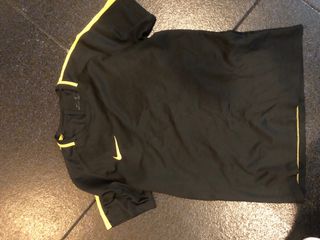 Camiseta Nike Negra Deportiva