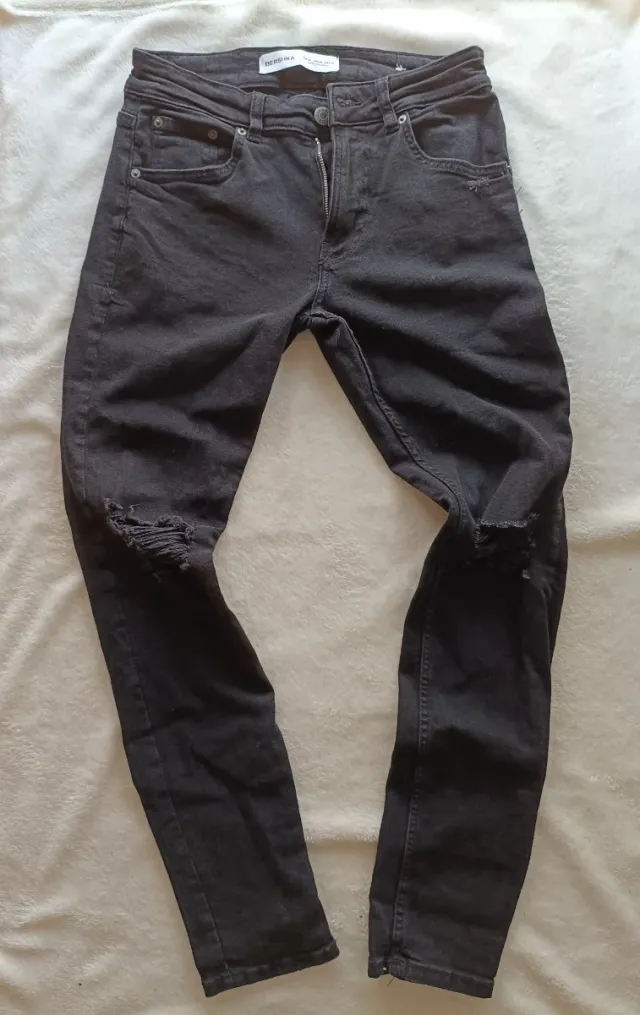 Black Slim Fit Distressed Jeans - Bershka Men