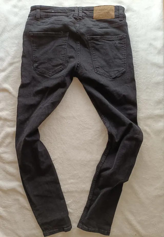 Black Slim Fit Distressed Jeans - Bershka Men