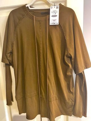 Camiseta Zara doble manga larga verde militar M