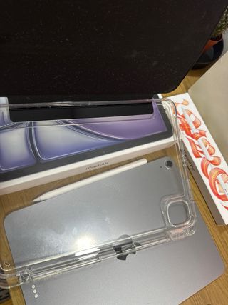 iPad Air 11 128GB + Lápiz Pro + Funda