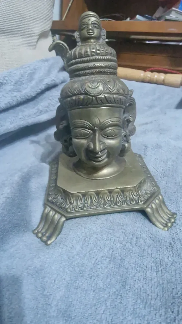 Figura de bronce antigua