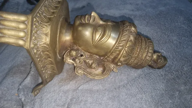 Figura de bronce antigua