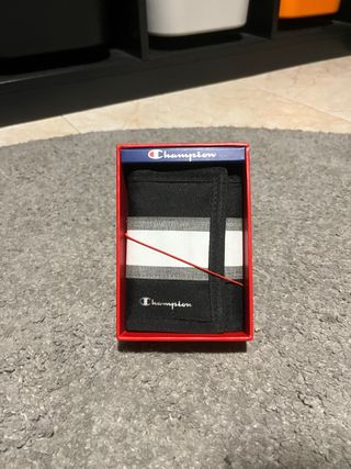 Cartera Champion Negra Gris Blanca