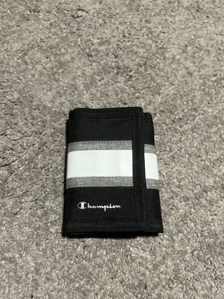 Cartera Champion Negra Gris Blanca