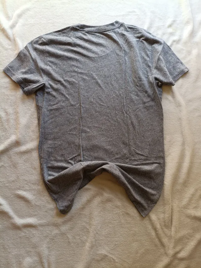Hollister Men's Grey T-shirt - Talla XS - Classic