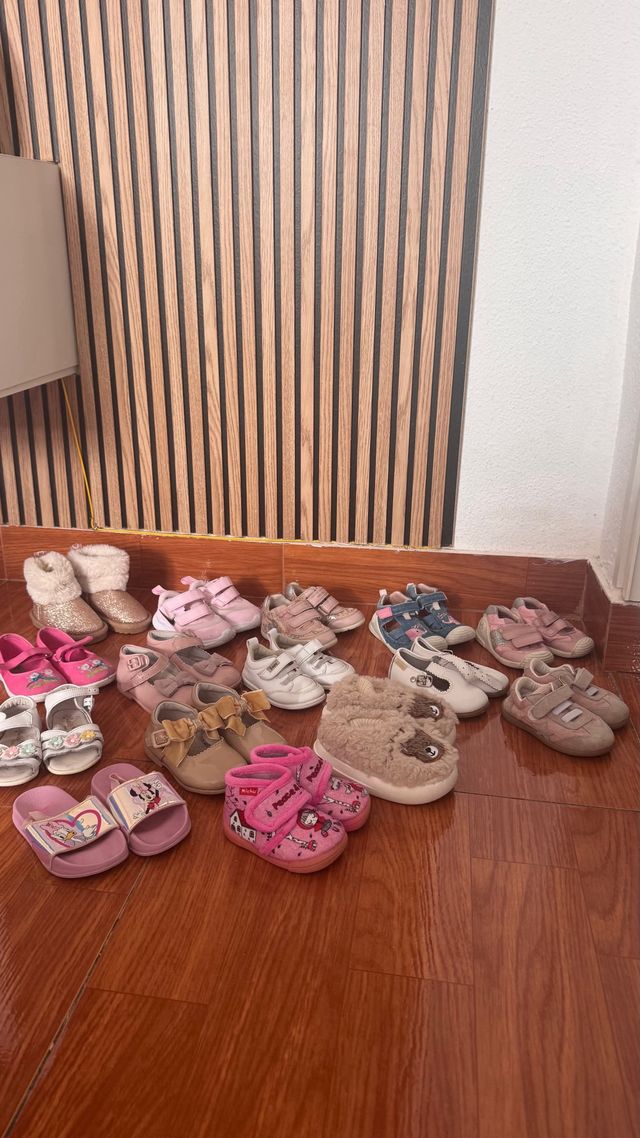 Lote calzado infantil niña