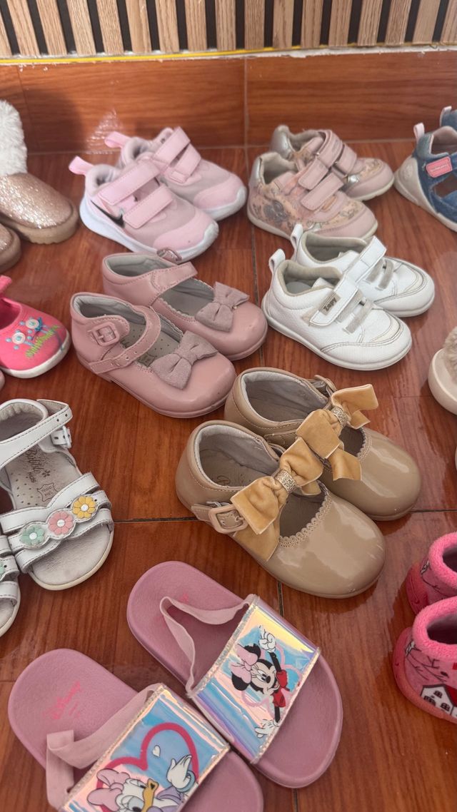 Lote calzado infantil niña