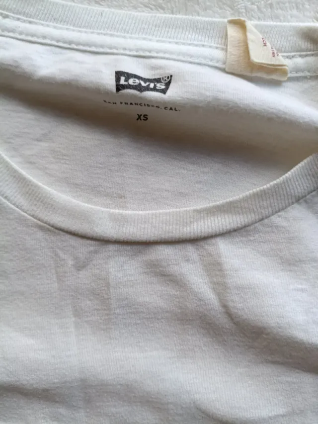 Levi's Classic White T-Shirt - Talla XS - Premium