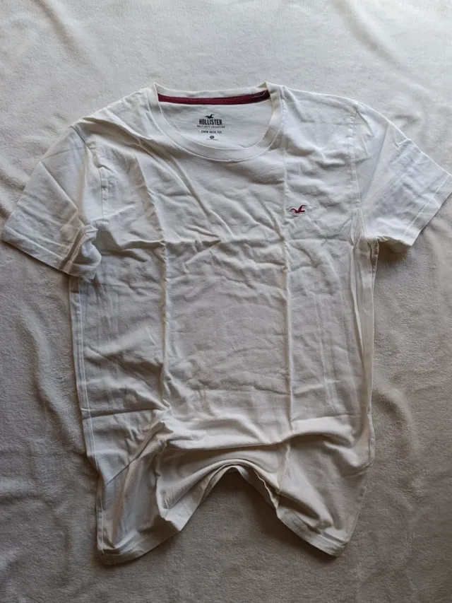 Hollister Classic White T-Shirt - Premium